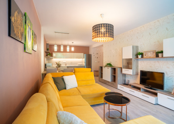 REZERVOVANÉ: Na predaj priestranný 3-izbový byt na Slávičej ulici v Senci