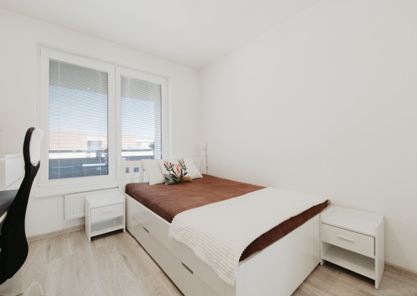 REZERVOVANÉ: Na predaj kompletne zariadený 2-izbový byt v Trenčíne