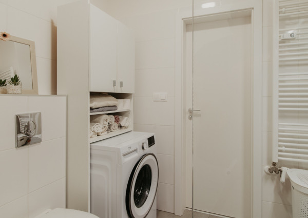 REZERVOVANÉ: Na predaj kompletne zariadený 2-izbový byt v Trenčíne