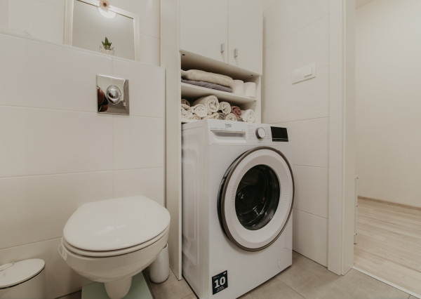 REZERVOVANÉ: Na predaj kompletne zariadený 2-izbový byt v Trenčíne