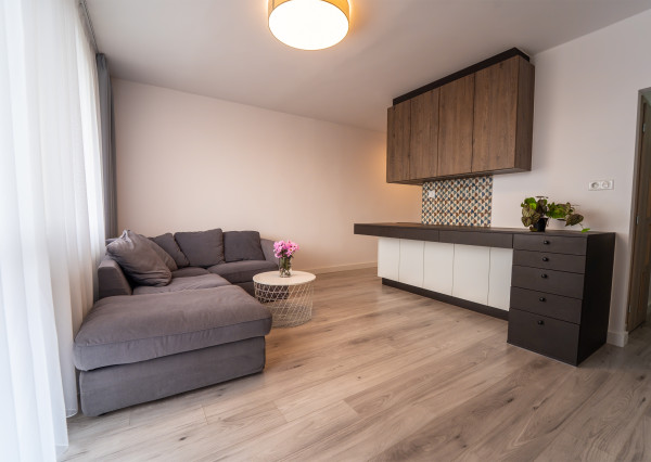 Na prenájom 2-izbový byt s balkónom v Trenčíne na Šafárikovej ulici