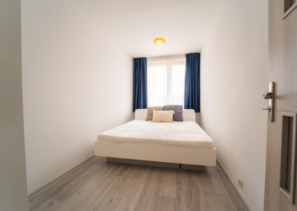 Na prenájom 2-izbový byt s balkónom v Trenčíne na Šafárikovej ulici