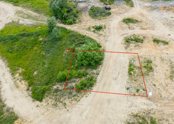 Na predaj pozemok s projektom a stavebným povolením v obci Veľké Leváre