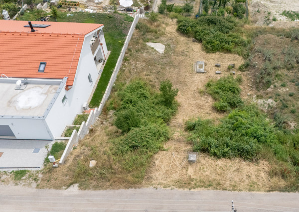 Na predaj pozemok vo viniciach v Pezinku - Grinava