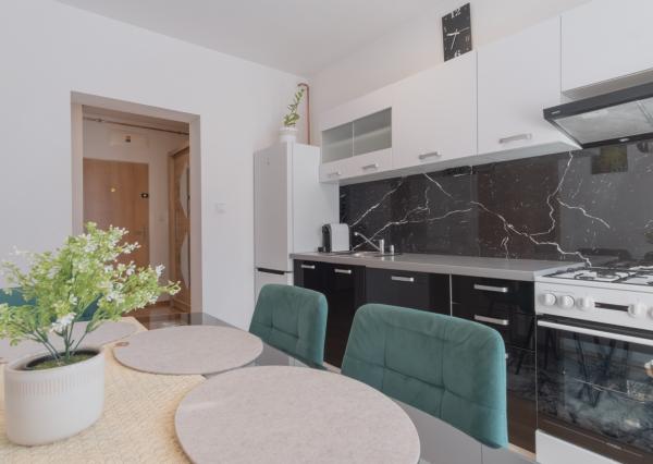 REZERVOVANÉ: Na predaj 1-izbový byt s parkovacím miestom v Poprade