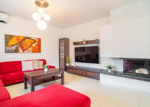 REZERVOVANÉ:Na predaj nadštandardná rodinná vila v obci Dunajská Lužná