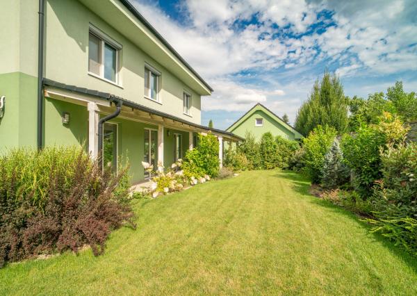 REZERVOVANÉ:Na predaj nadštandardná rodinná vila v obci Dunajská Lužná