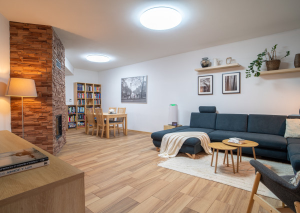 Na predaj priestranný rodinný dom v Oľdzi