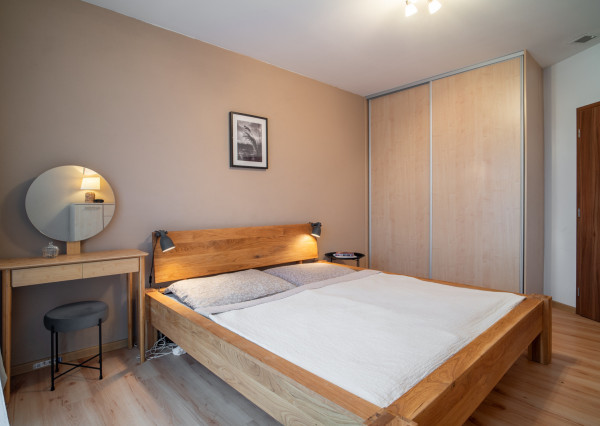 Na predaj priestranný rodinný dom v Oľdzi