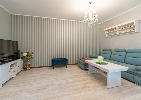 Na predaj priestranný 4-izbový rodinný dom v obci Vieska