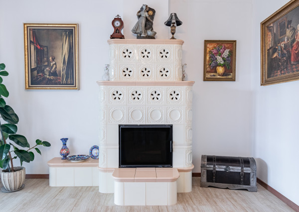 Na predaj priestranný 4-izbový rodinný dom v obci Vieska