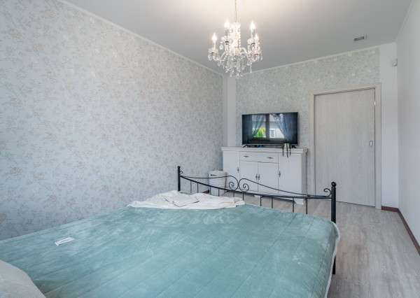 Na predaj priestranný 4-izbový rodinný dom v obci Vieska