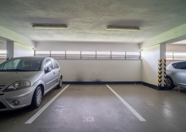 Na predaj priestranný 2-izbový byt s garážovým parkovacím státim v Záhorskej Bystrici