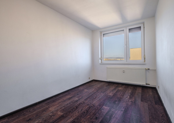 Na prenájom 3-izbový, zariadený a klimatizovaný byt v časti Košice – Jazero