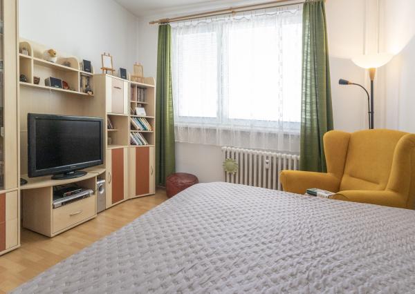 Na predaj 3-izbový byt v Bratislave-Podunajské Biskupice