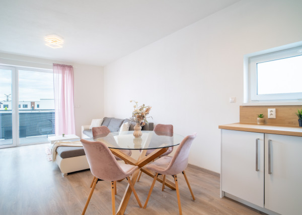 REZERVOVANÉ: Na predaj moderný 2-izbový byt v Kostolišti