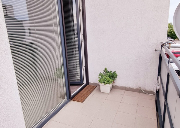 Na prenájom 2-izbový byt s veľkým slnečným balkónom v Hviezdoslavove