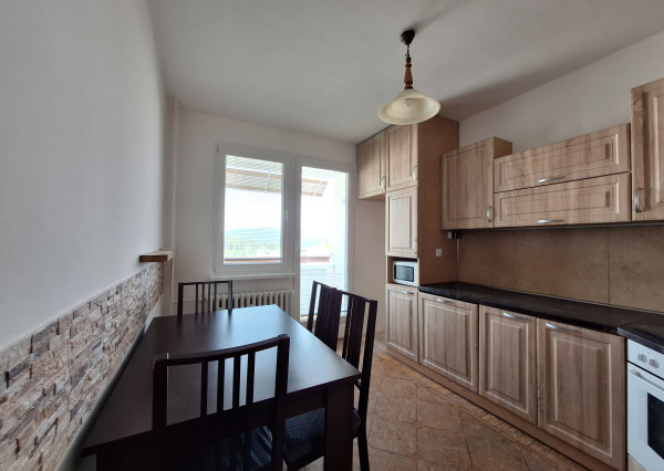 Na predaj 3-izbový byt s loggiou na sídlisku Hájik v Žiline