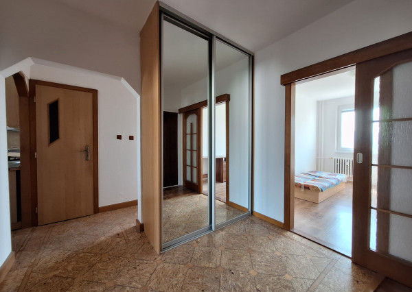 Na predaj 3-izbový byt s loggiou na sídlisku Hájik v Žiline