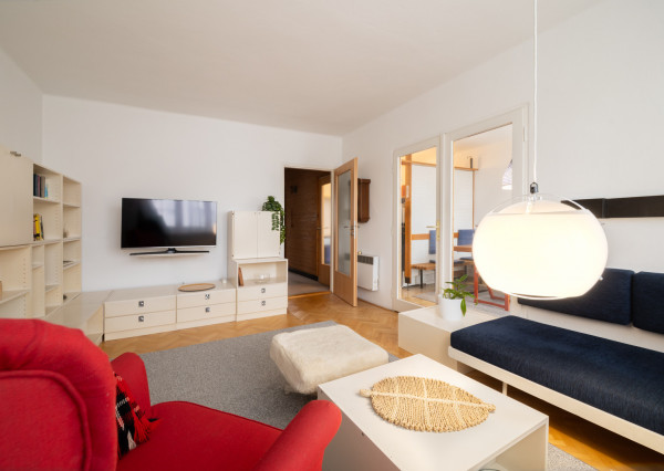 Na predaj štýlový 3-izbový byt v centre Starej Turej