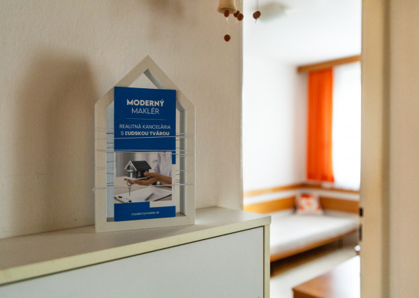 Na predaj štýlový 3-izbový byt v centre Starej Turej