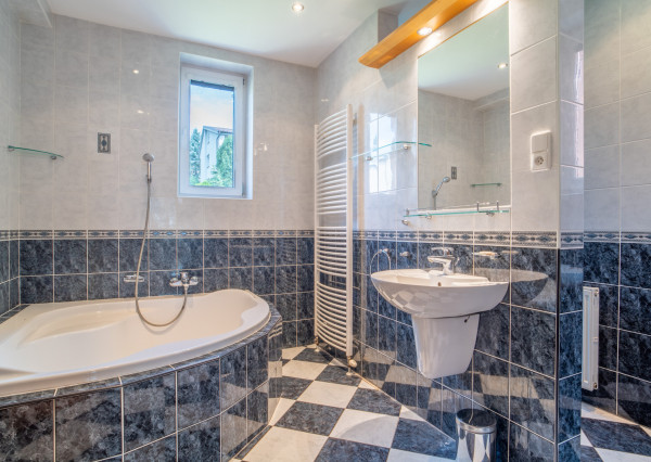 Na prenájom 5-izbový rodinný dom s udržiavanou záhradou v bratislavskej časti Kramáre