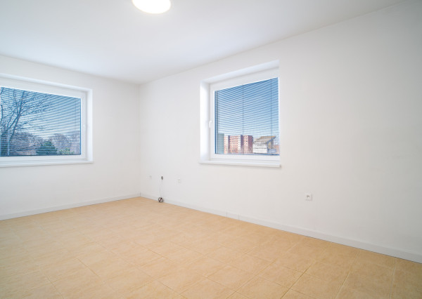 Na predaj dvojpodlažný rodinný dom s polyfunkciou v Trnave