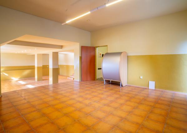 Na predaj dvojpodlažný rodinný dom s polyfunkciou v Trnave