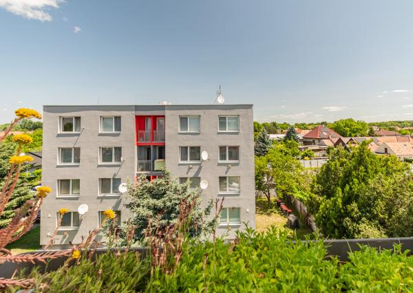 Na predaj kompletne zariadený 3,5-izbový byt v Dolnej Strede