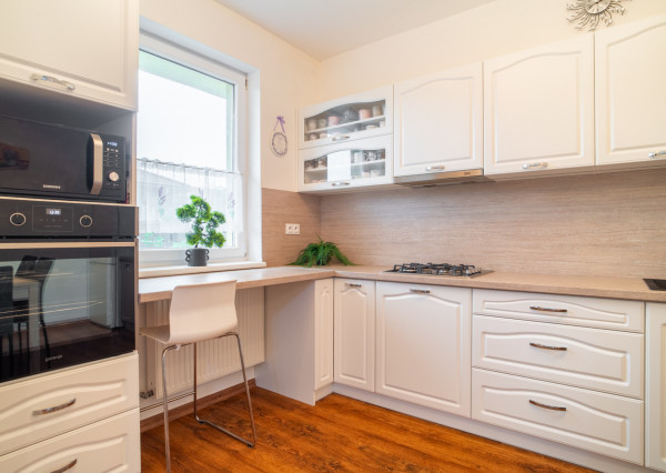 Na predaj rodinný dom s garážou v tichej časti Serede