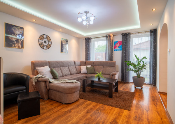 Na predaj rodinný dom s garážou v tichej časti Serede