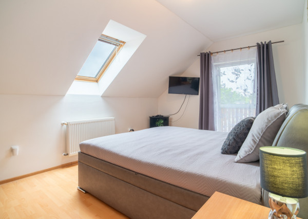 Na predaj rodinný dom s garážou v tichej časti Serede