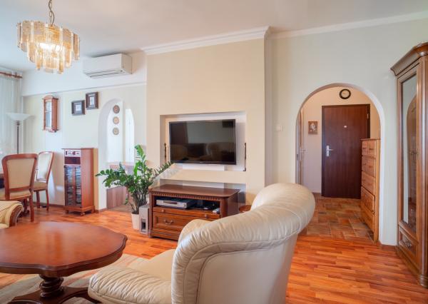 Na predaj slnečný 3-izbový byt s priestrannou loggiou v Bratislave