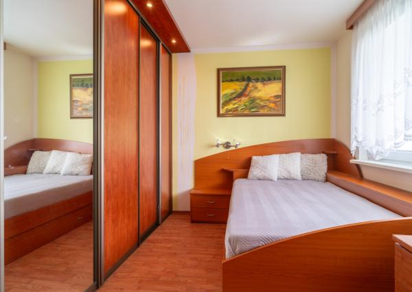 Na predaj slnečný 3-izbový byt s priestrannou loggiou v Bratislave