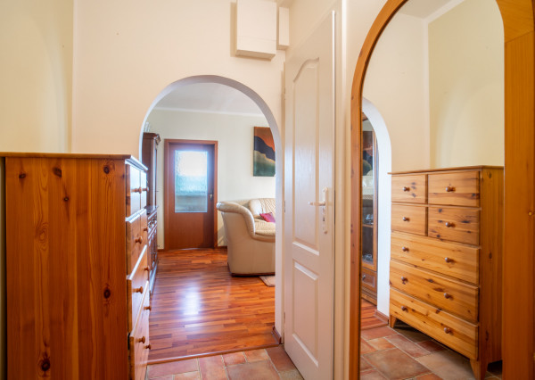 Na predaj slnečný 3-izbový byt s priestrannou loggiou v Bratislave