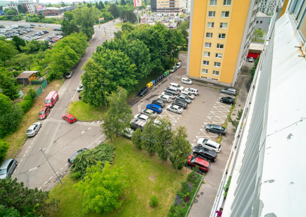 Na predaj slnečný 3-izbový byt s priestrannou loggiou v Bratislave