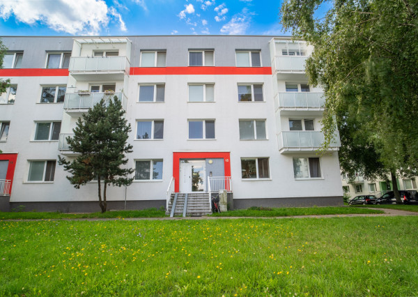 Na prenájom pekný 3-izbový byt v centre mesta Malacky