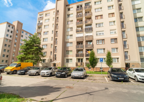 Na predaj atraktívny 2-izbový byt vo Vrábloch - Žitava