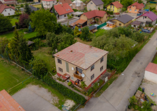 Na predaj investičná nehnuteľnosť s veľkým pozemkom v Považskom Chlmci