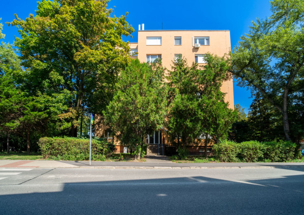 Na predaj 1-izbový byt v Bratislave na Hraničnej ulici