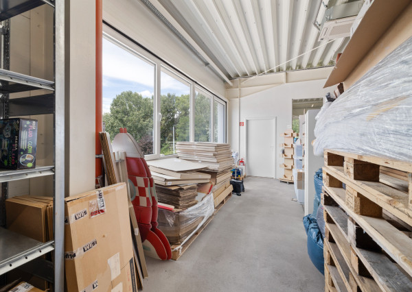 Na prenájom obchodné priestory na Betliarskej ulici