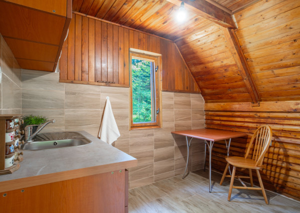 Na predaj rekreačná chata v oblasti Tomky