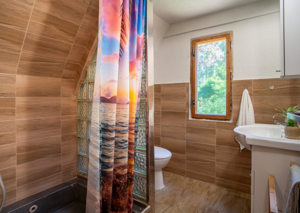 Na predaj rekreačná chata v oblasti Tomky