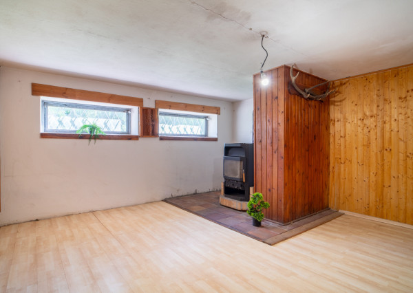 Na predaj rekreačná chata v oblasti Tomky