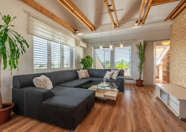 Na prenájom kompletne zariadený 4-izbový podkrovný byt v Ivanke pri Dunaji