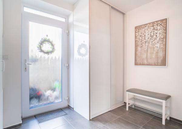 REZERVOVANÉ - Na predaj 5-izbový rodinný dom v Rovinke