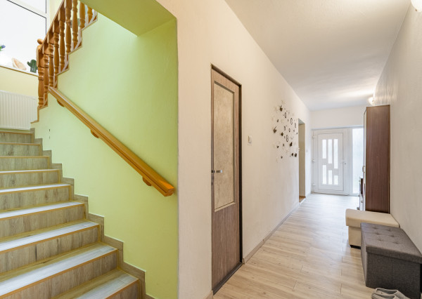 Na predaj rodinný dom s wellnessom v Dolných Lefantovciach