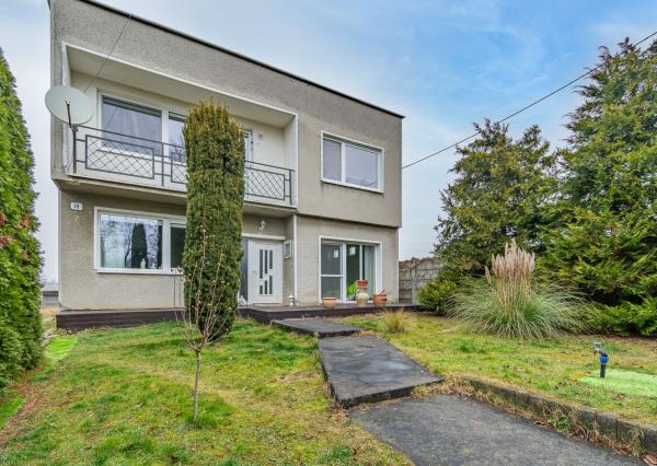 Na predaj rodinný dom s wellnessom v Dolných Lefantovciach