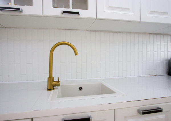 Na predaj dvojdom s rozľahlým pozemkom v centre obce Zlaté Klasy