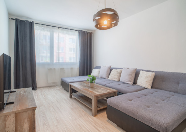 Na predaj 3-izbový byt v obci Rohožník